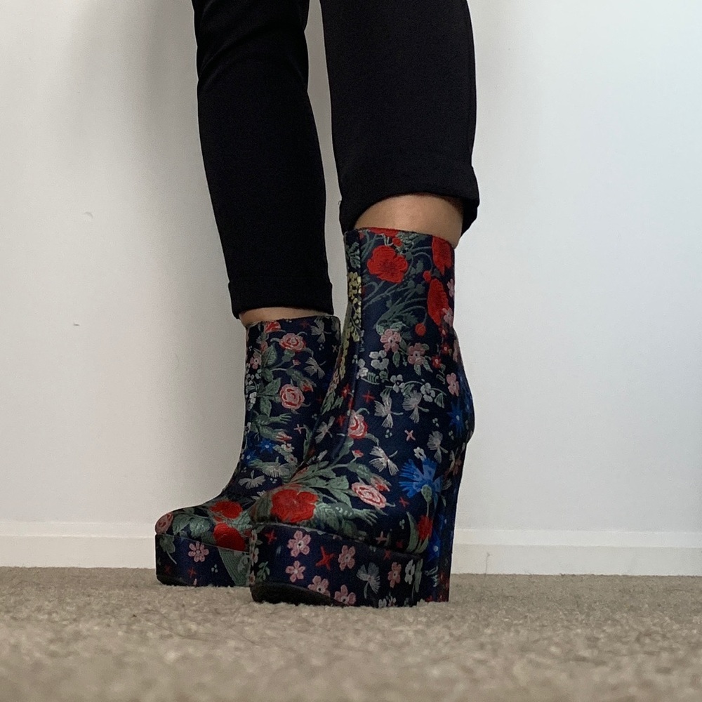 Navy blue platform bootie with embroidered flowers